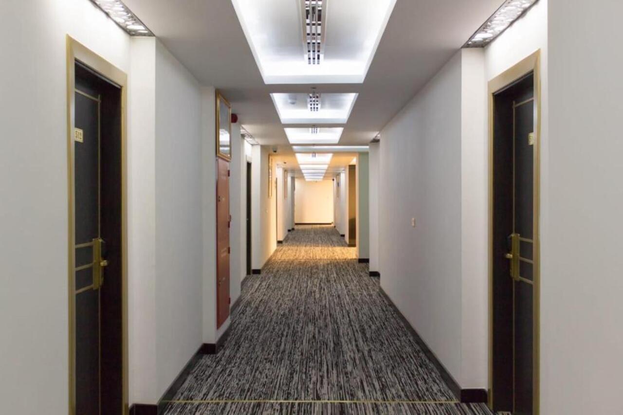 Parkside Plaza Muscat Hotel Екстериор снимка