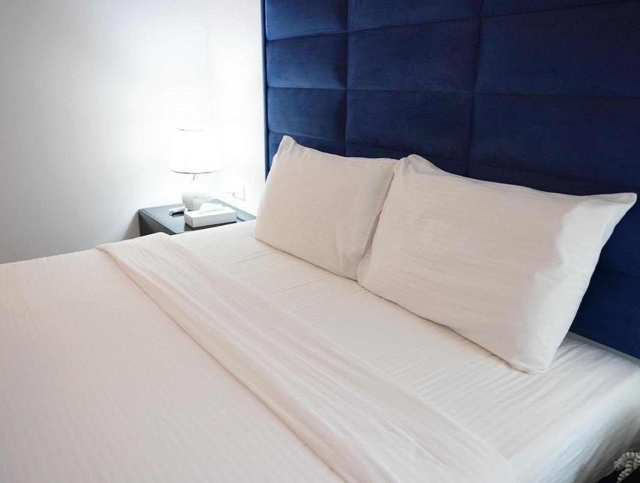 Parkside Plaza Muscat Hotel Екстериор снимка