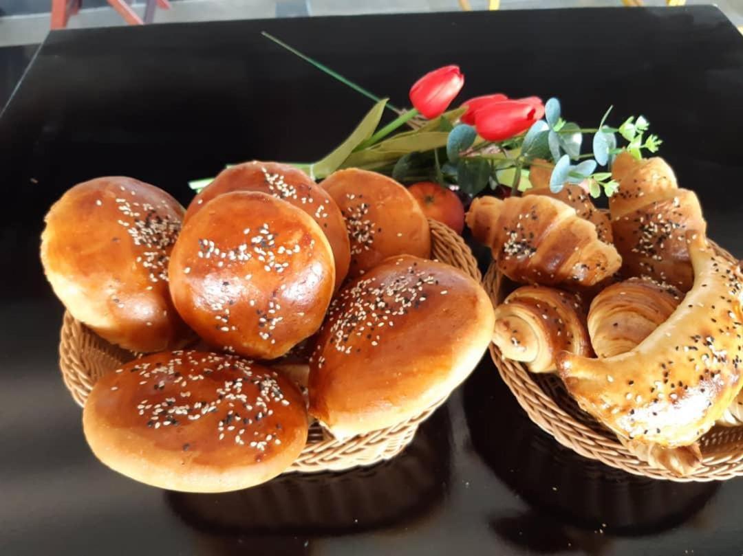 Parkside Plaza Muscat Hotel Екстериор снимка